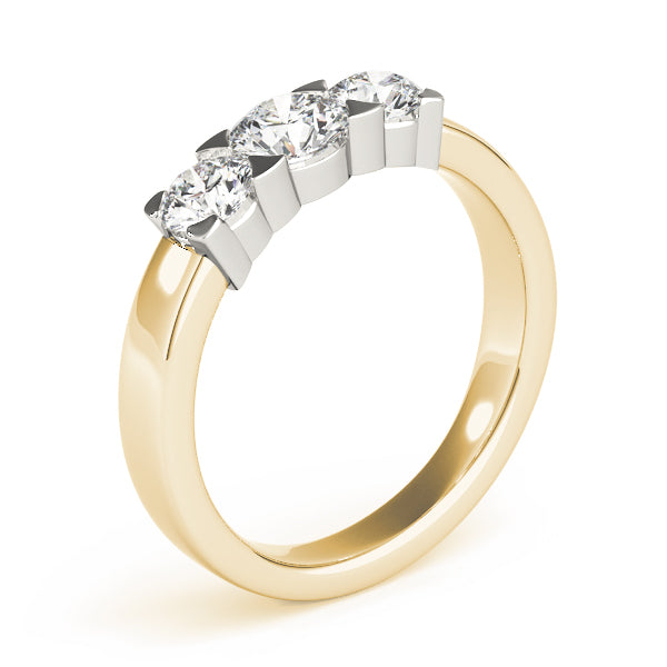 ENGAGEMENT RINGS 3 STONE ROUND - Image 5