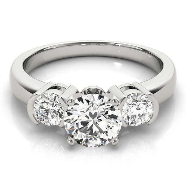ENGAGEMENT RINGS 3 STONE ROUND - Image 5