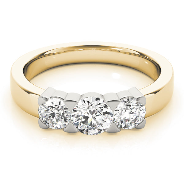 ENGAGEMENT RINGS 3 STONE ROUND - Image 9