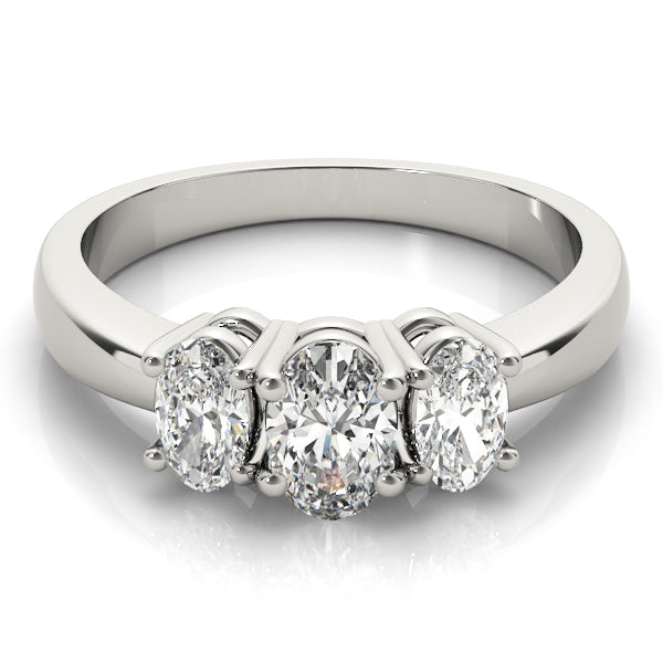 ENGAGEMENT RINGS 3 STONE OVAL - Image 7