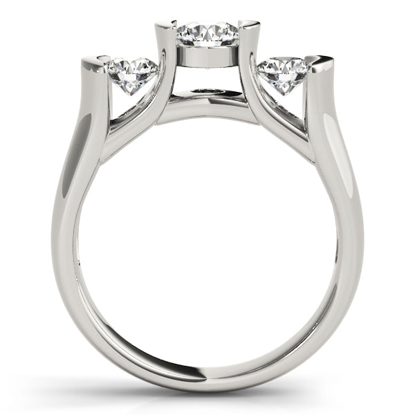 ENGAGEMENT RINGS 3 STONE ROUND - Image 7
