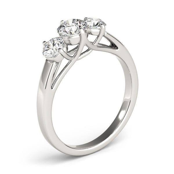 ENGAGEMENT RINGS 3 STONE ROUND - Image 8